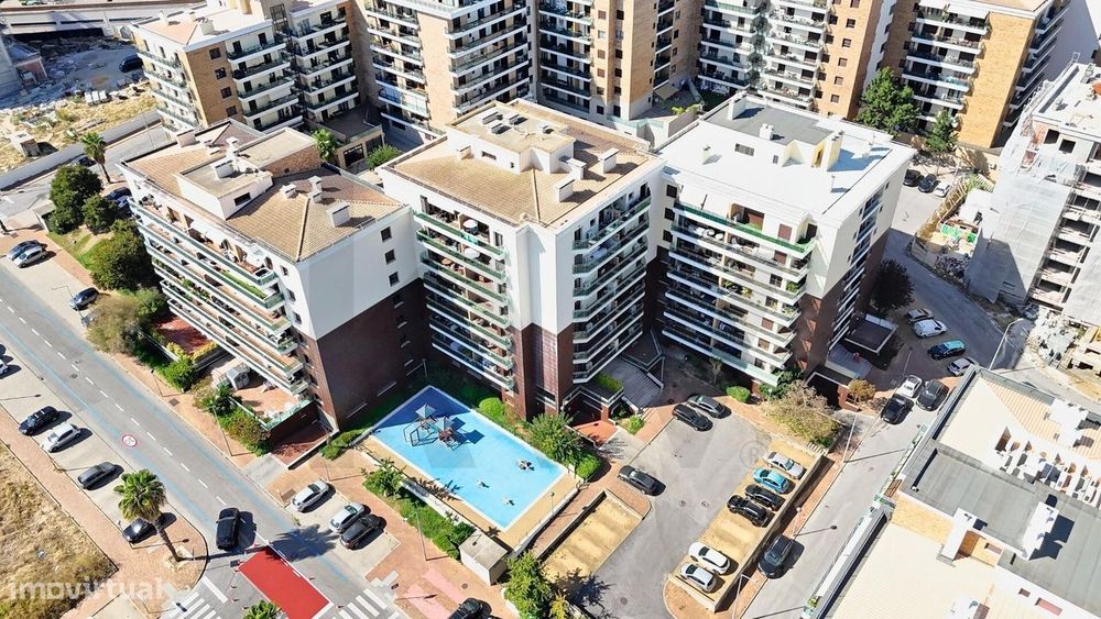 T2 com suite, 125 m2, garagem e grandes varandas. Terraços da Ponte, S