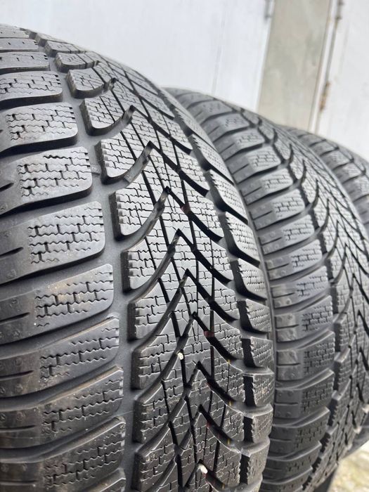 Шини б/у 205/55 r16 Dunlop зима (стан нових 8мм)
