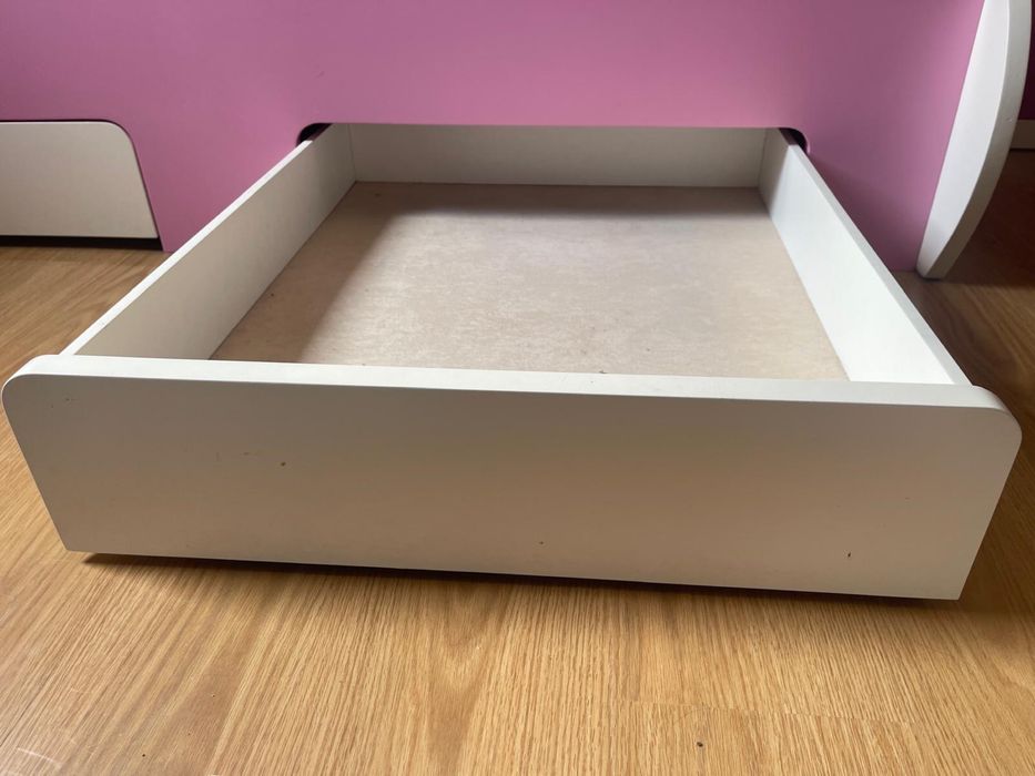 Cama menina impecável - móveis paços de Ferreira