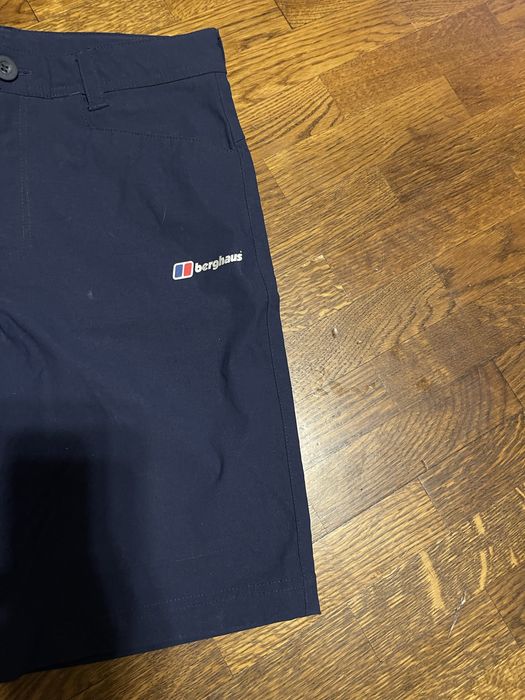 шотри Berghaus з телнологіʼю гортекс