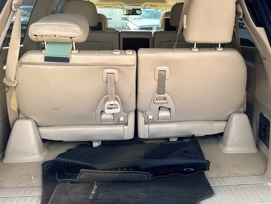 Lexus LX 570      2014