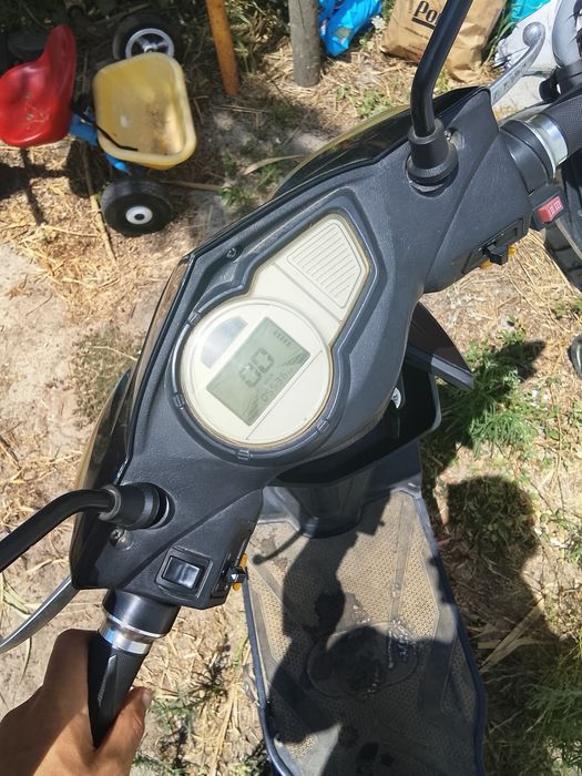 Mota elétrica em ótimo estado