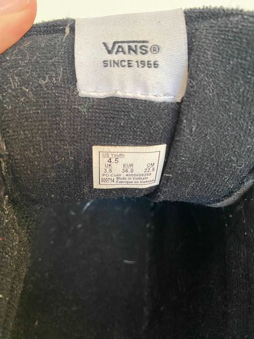 Vans Black/White T36