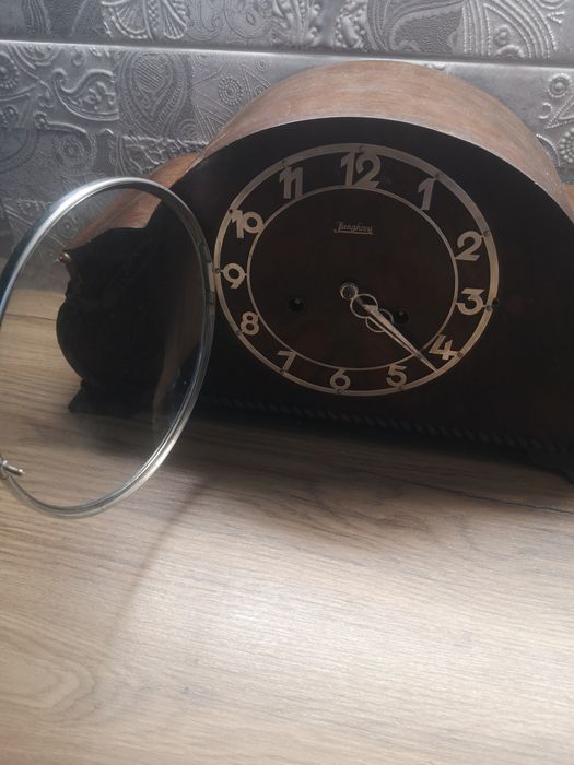 Zegar kominkowy Junghans