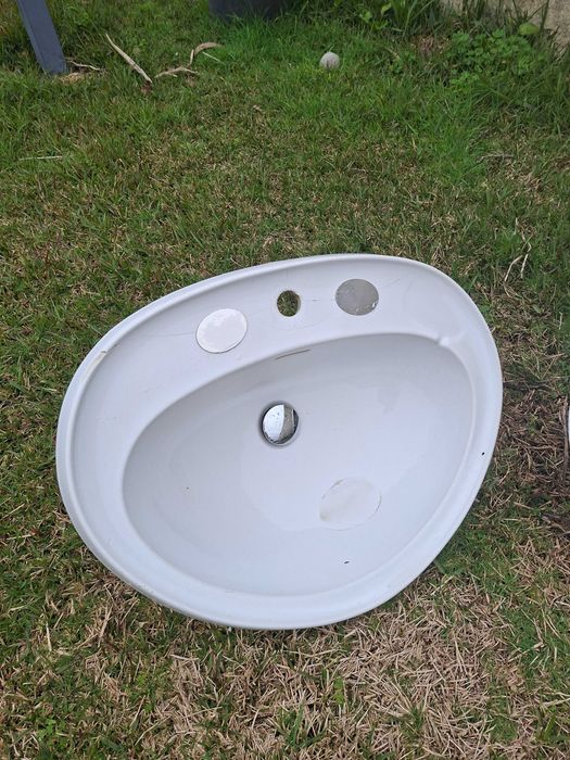 Vendo dois Lava Mãos em Cerâmica