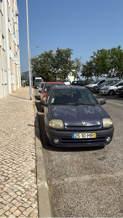 Renault Clio 1.264846554222083121