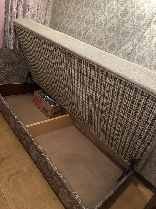Продам диван для подростка
