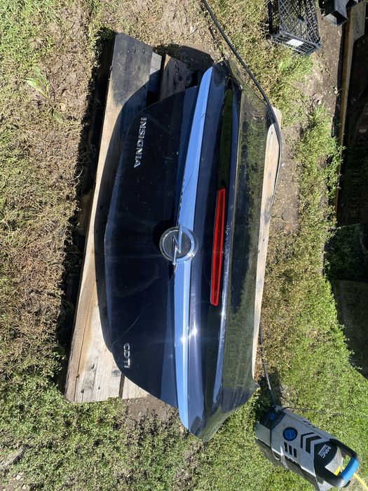 Продам ляду, кришка багажника опель інсігнія