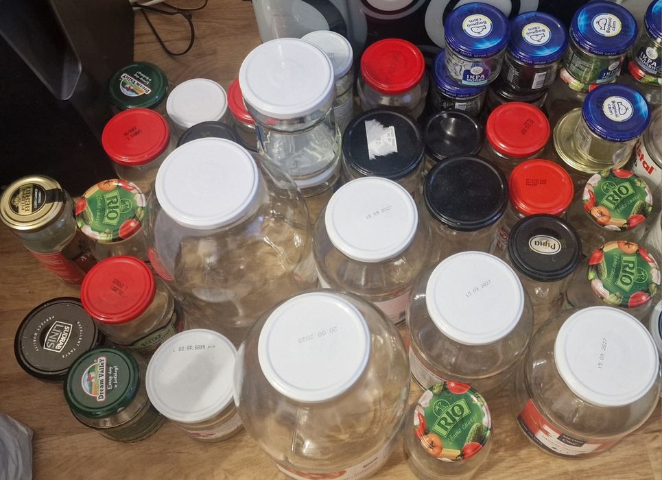 Банки скляні з кришками