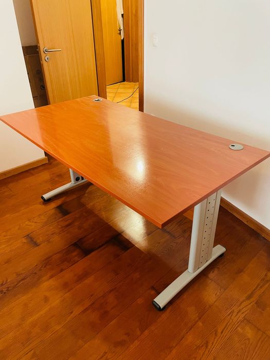 Secretaria 155cm x 80 cm c/70 cm de altura