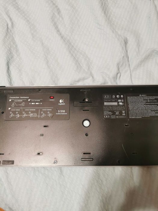 Teclado sem fio da marca Logitech