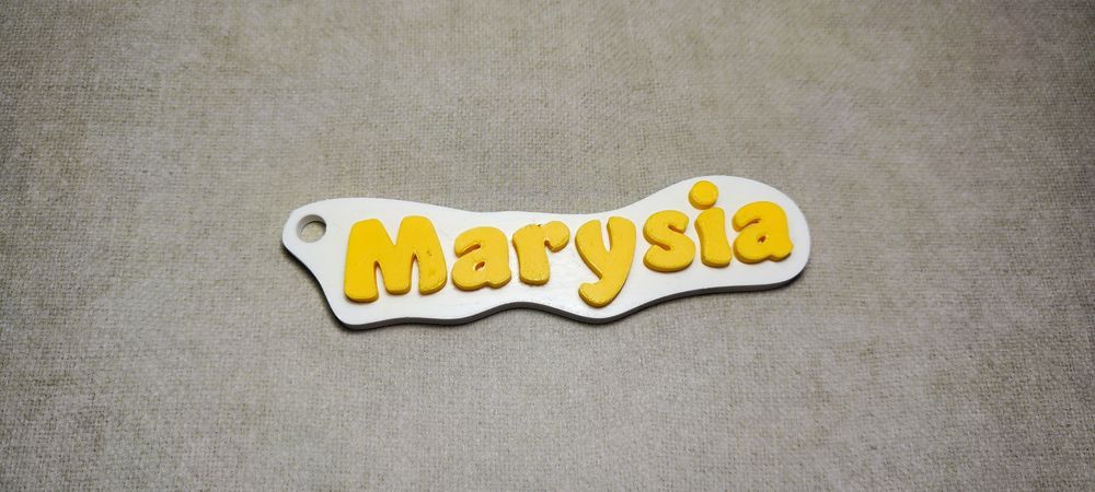 Personalizowany Brelok z Imieniem – Unikalny Wydruk 3D! z podstawą