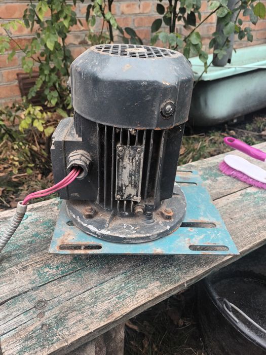 Двигун асенхроний 380 5 кіловат