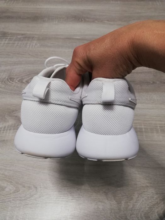 Adidasy damskie białe Nike Roshe One. R. 36,5.