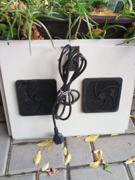 Кулер-вентилятор 220 вольт.