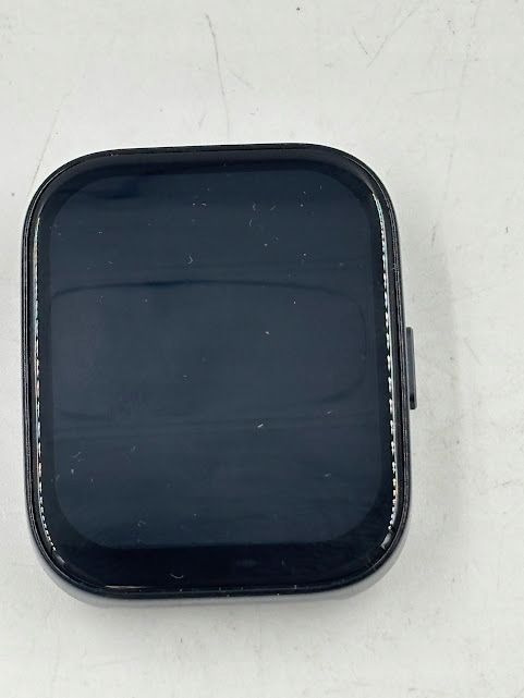 Uszkodzony smartwatch Amazfit Bip 5 czarny