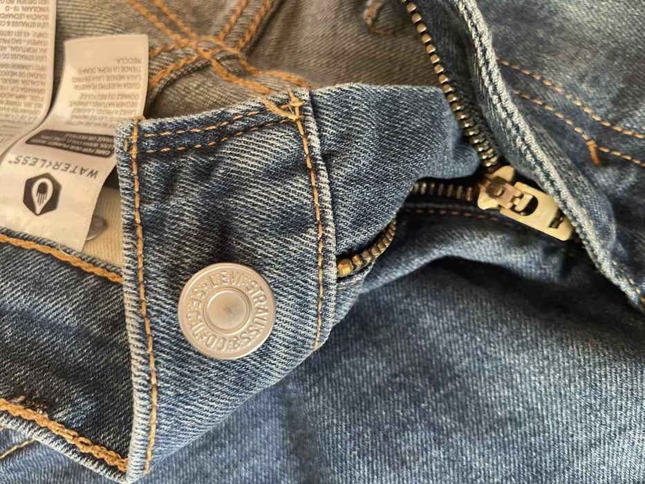 Джинси Levis S розмір