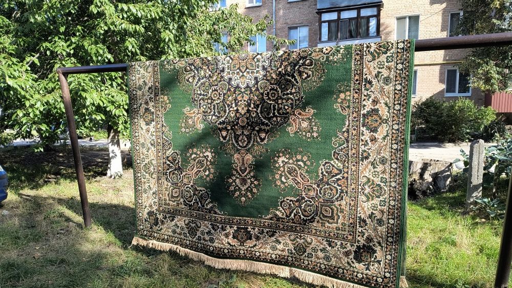 Продам килим в гарному стані виробник Німеччина " Herad"