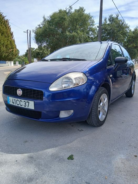 Fiat grande punto  de 2006 muito estimado  1.2 gasolina