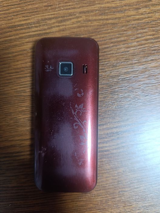 Продам телефон самсунг кнопочний