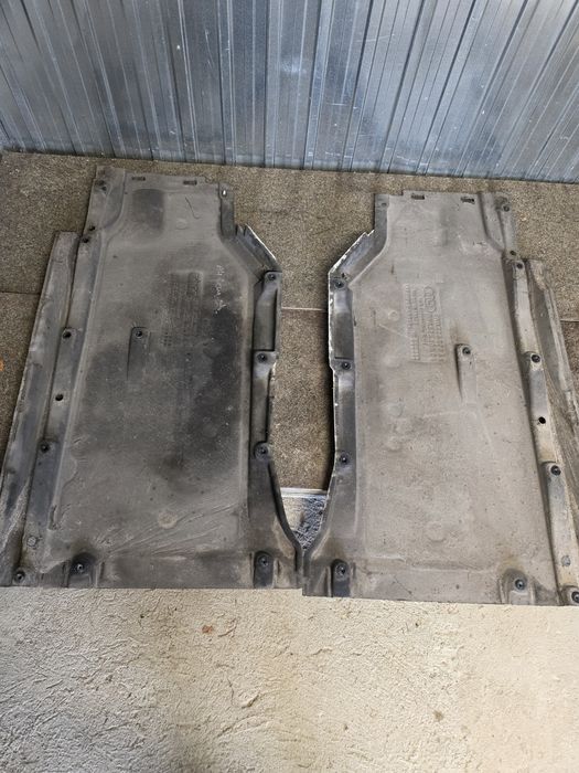 Oslona podwozia lewa ,prawa  Audi A4B9 8W0825207