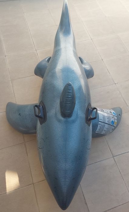 TUBARÃO INSUFLÁVEL , BÓIA BRINQUEDO PARA CRIANÇA.Praia,Piscina,Férias.