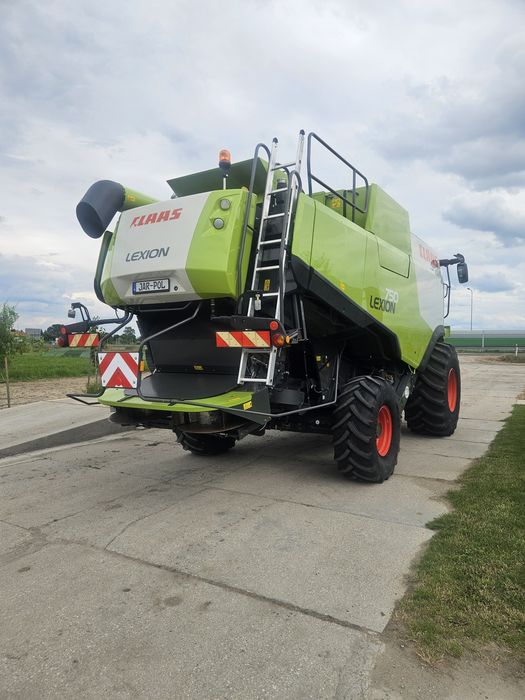 Claas Lexion 750 heder V900