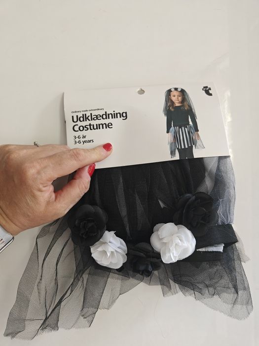 Strój wednesday 3-6