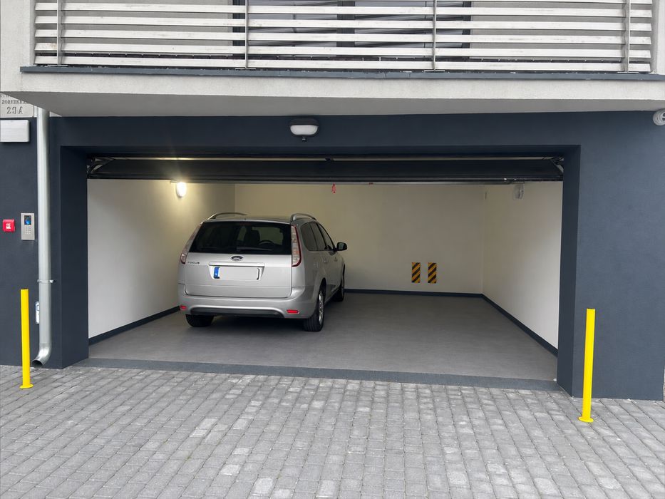 Garaż współdzielony  + miejsce parkingowe na wynajem