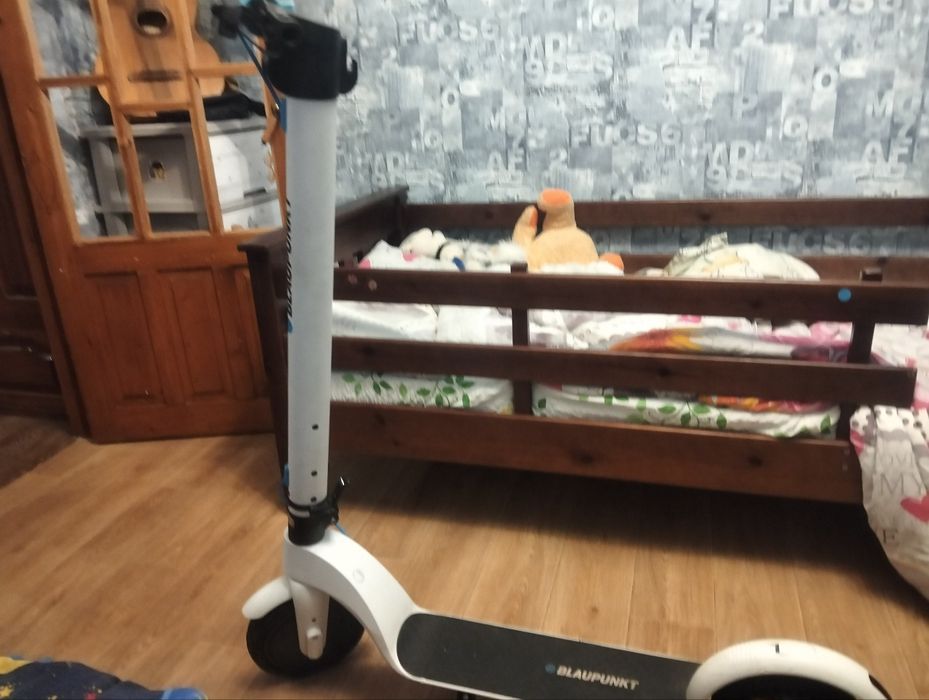 Продам Електросамокат Blaupunkt ESC808 Edition