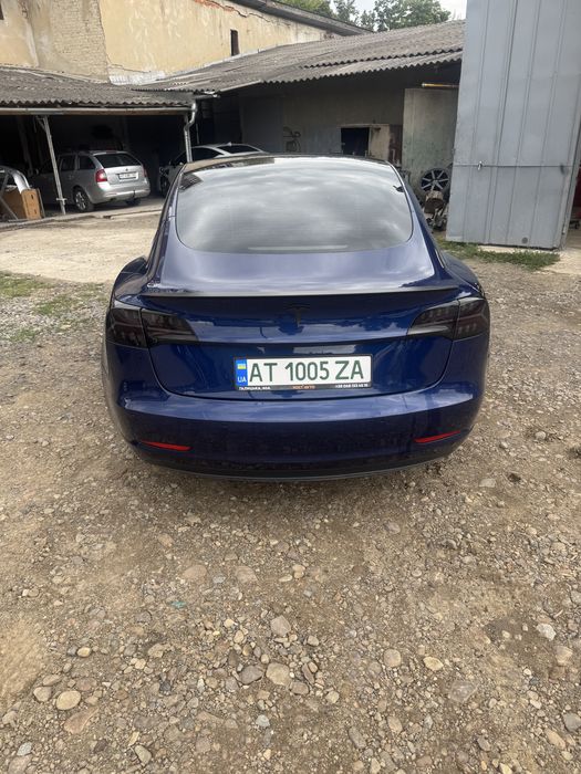 Оренда tesla для таксі 519+ км