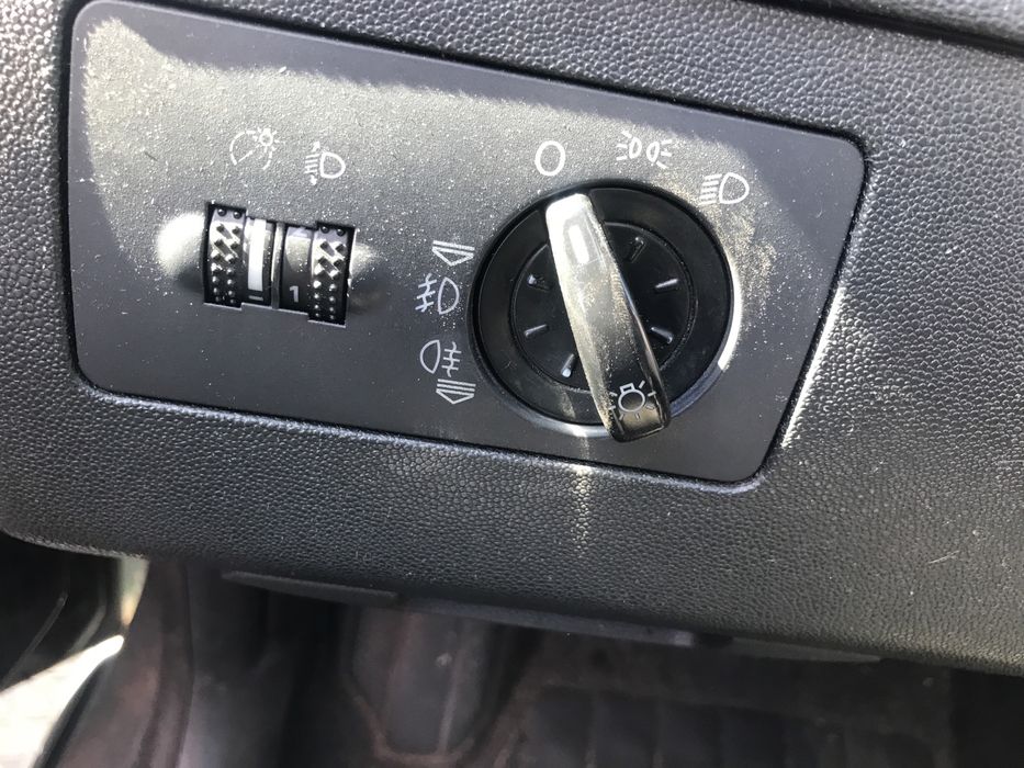Włącznik przełącznik świateł skoda fabia 1 lift