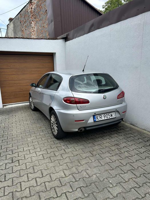 Alfa Romeo 147 polift