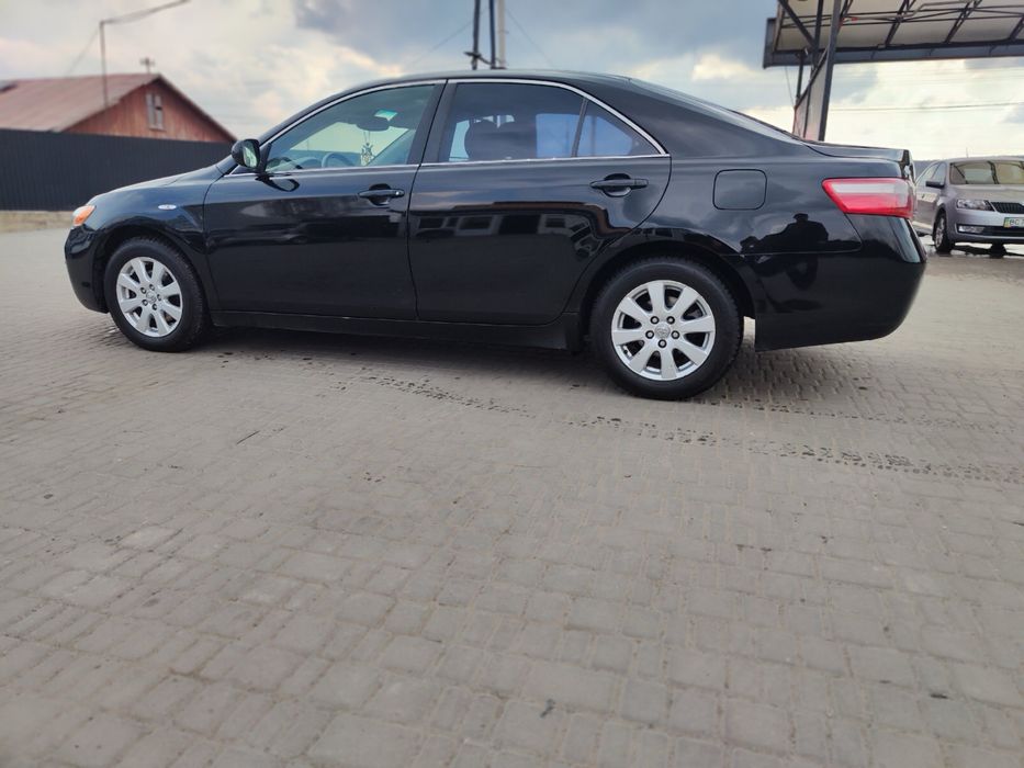 Продам Тойоту Камрі 40