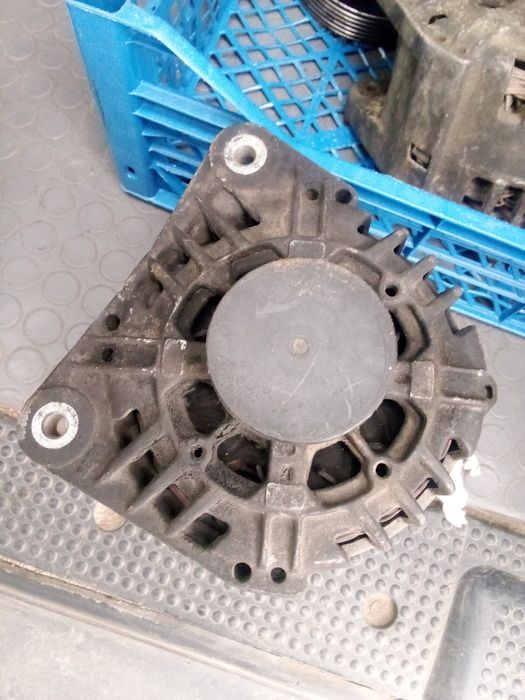 Генератор Рено трафік 5рк 1.9dci