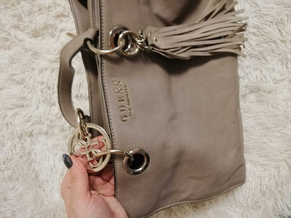 torebka Guess beżowa TOREBKA GUESS VG709423/FOREST SZOPERKA