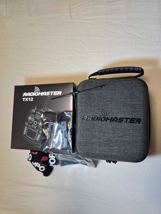 Radiomaster TX12 ERLS 2.4 Новий ES900TX 915 Кейс приймач акуми