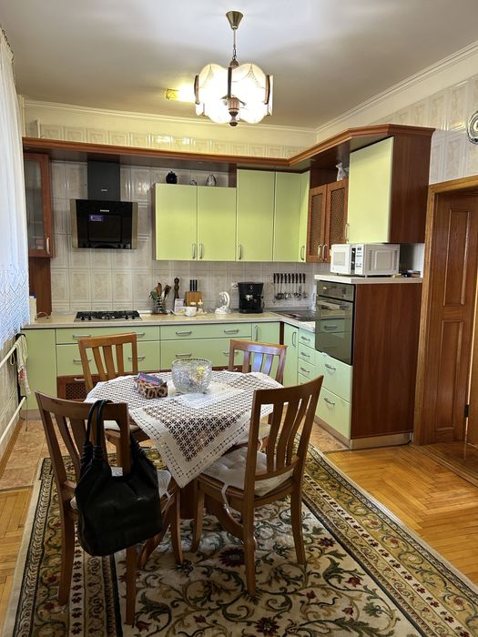 Продам будинок в центрі міста - View 6