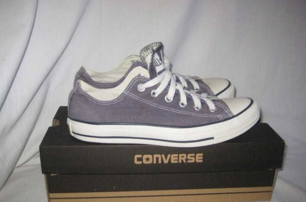Кеды Converse оригинал 40 размер по стельке 26 см..Легенькие , дышащие, мягкие, не парят ножку, и очень удобные на ножке