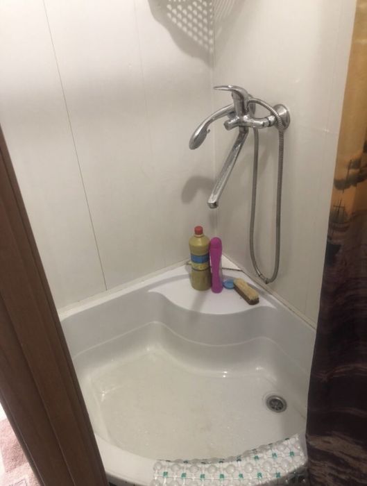 Продам гостинку метро Ботический Сад...