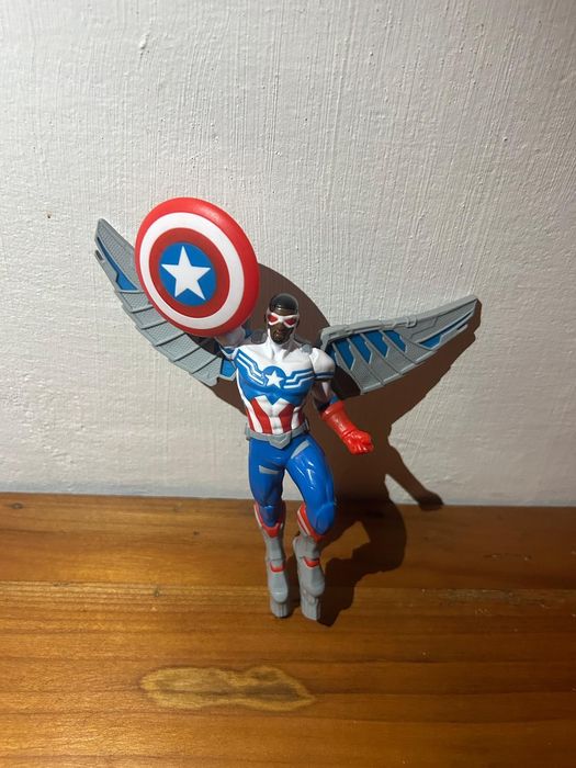 Miniatura Falcon×Captain America Marvel