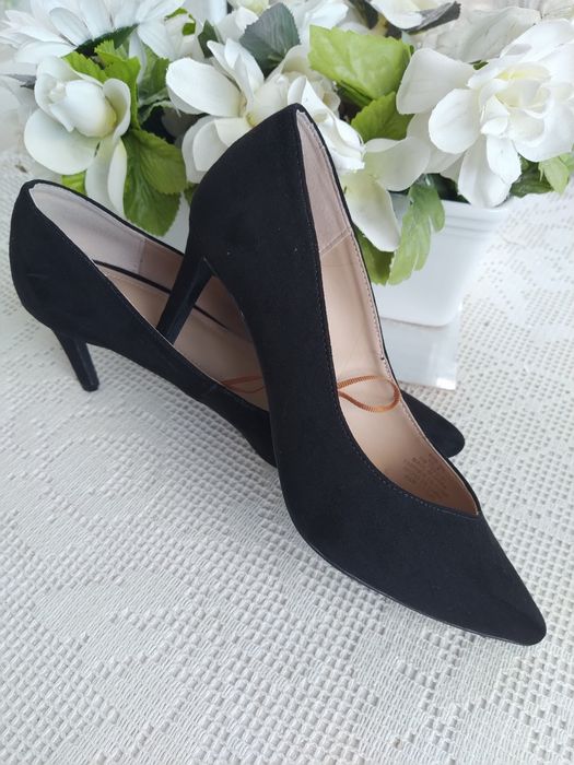 Sapatos pretos de salto em camurça, elegantes - H & M - Tamanho 37
