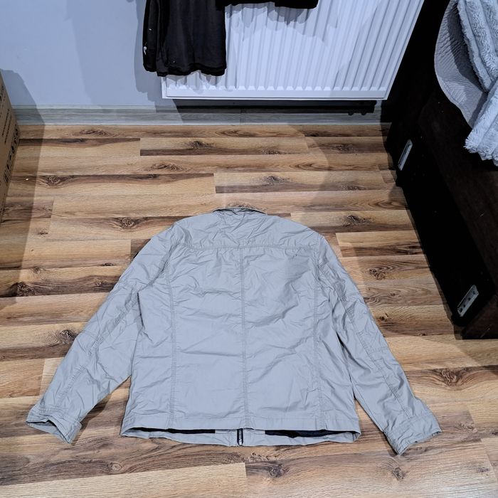 Kurtka wiatrówka, rybacka