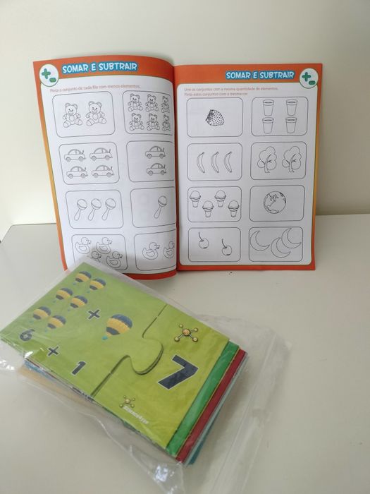 Livro de Pintar e puzzle: "Aprende as contas a brincar"