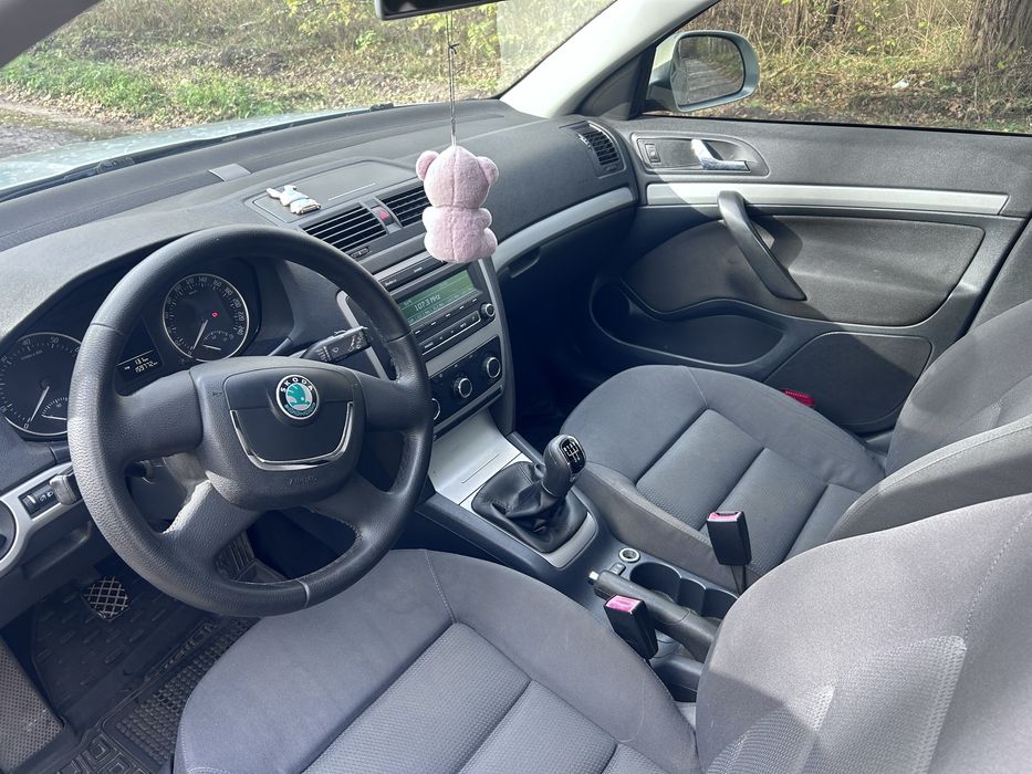 Продається Skoda octavia 1.6 mpi