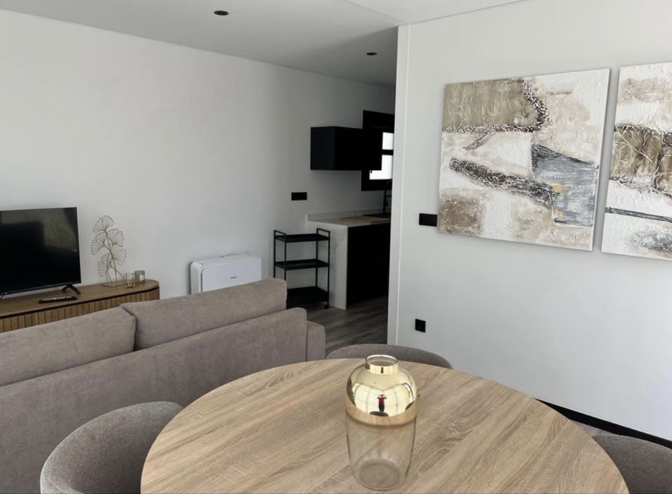 Alugo casas com piscina
