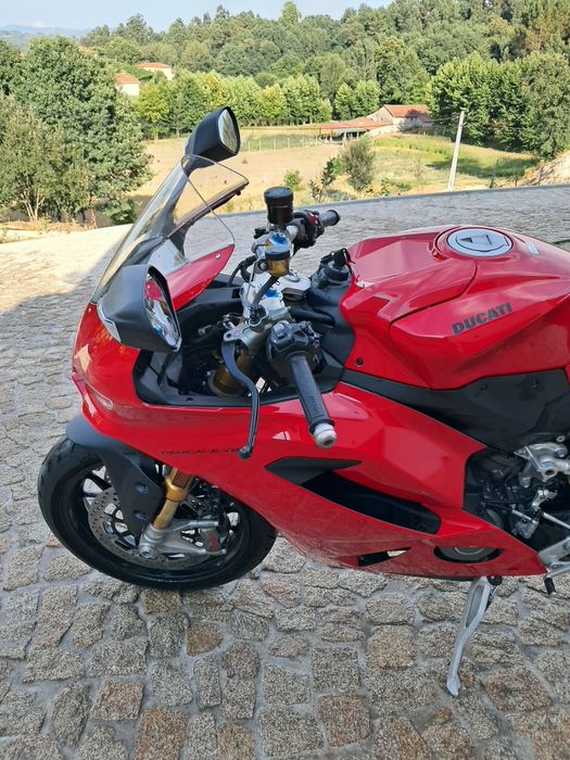 Ducati panigale v2s  2025 321km