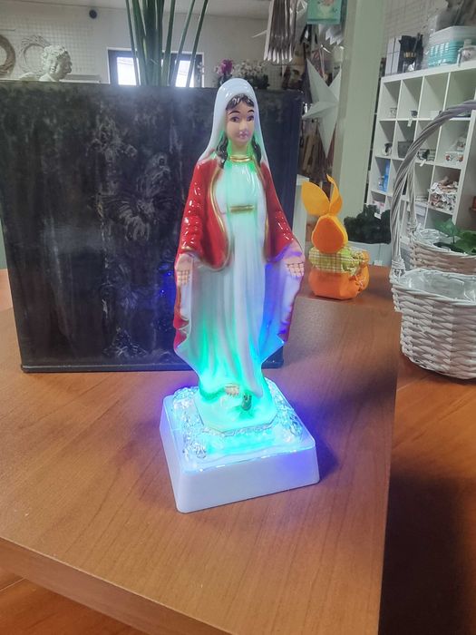 Figura Matka Boża Niepokalana LED Figurki Matki Boskiej do kapliczki