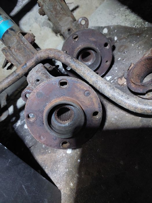 Двигун 2110/2109 та інші запчастини