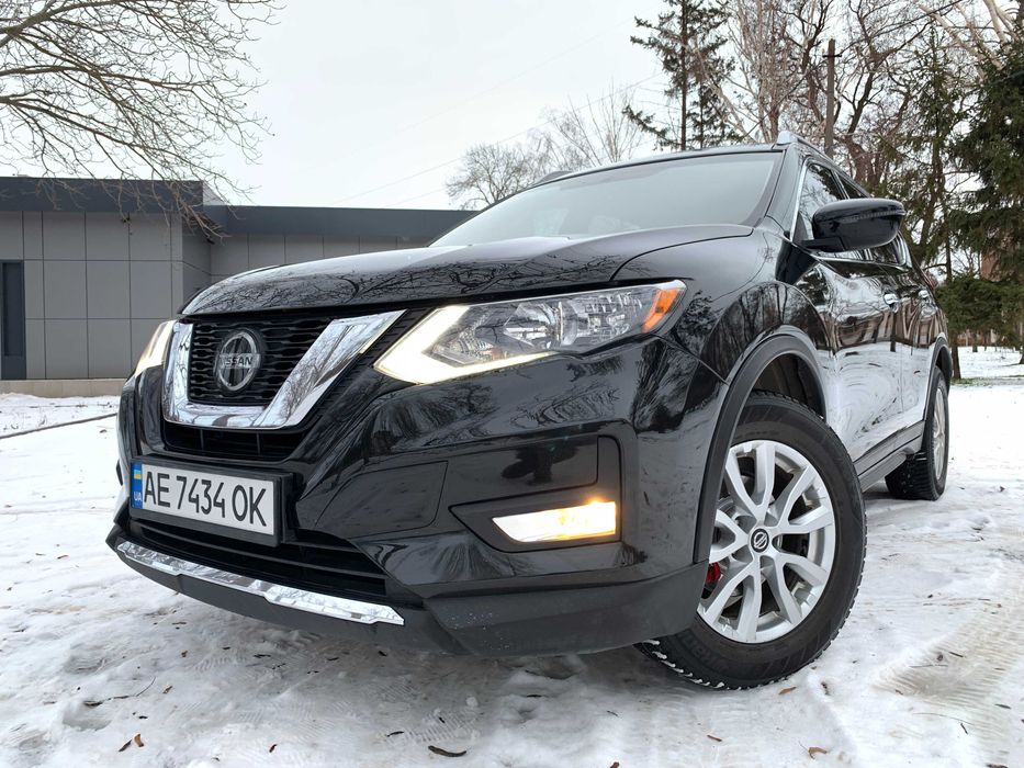 Nissan Rogue полный привод SV AWD 2017 года!